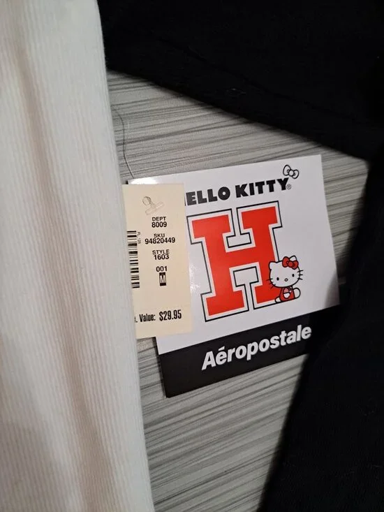 New Hello Kitty Champion Women's Long-Sleeve Raglan T-shirt Aeropostale Size M - Picture 3 of 9